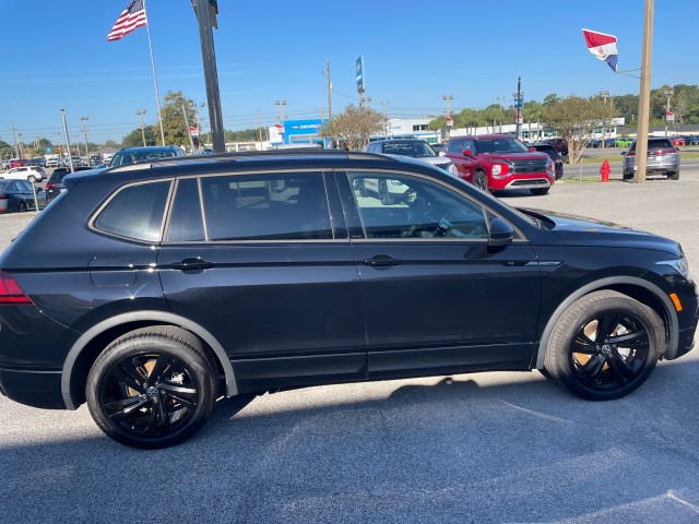 used 2024 Volkswagen Tiguan car, priced at $32,995