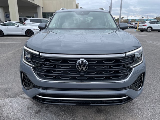 new 2025 Volkswagen Atlas car, priced at $53,796