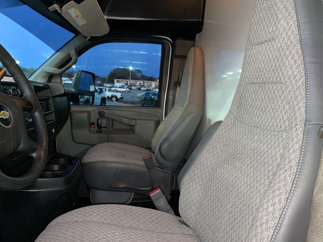 used 2016 Chevrolet Express Commercial Cutaway car