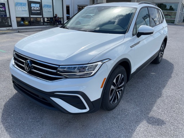 new 2024 Volkswagen Tiguan car, priced at $31,016