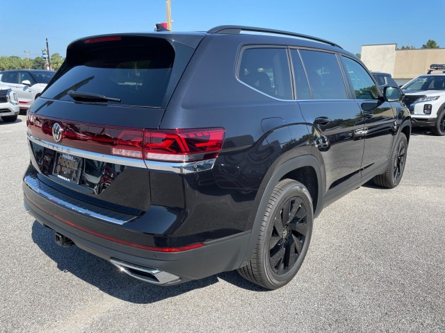 new 2024 Volkswagen Atlas car, priced at $43,499