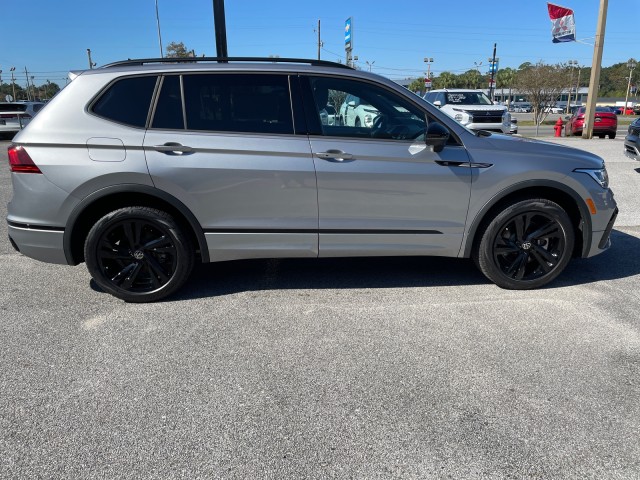 new 2024 Volkswagen Tiguan car, priced at $35,399