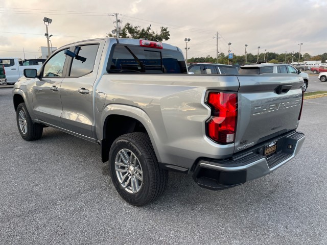 new 2024 Chevrolet Colorado car, priced at $35,065