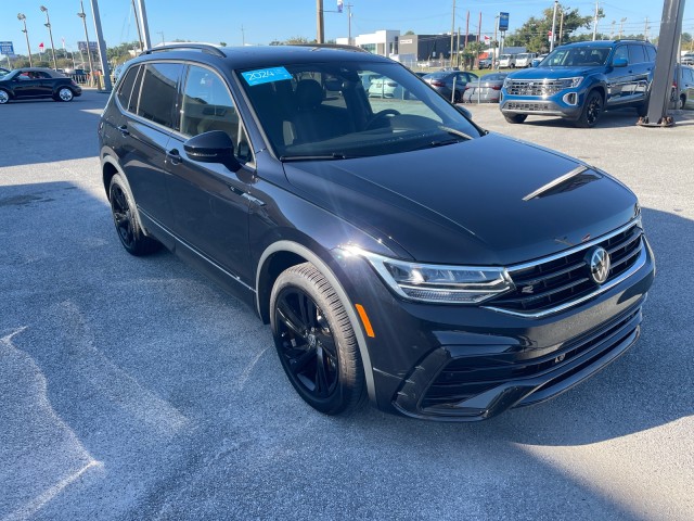 used 2024 Volkswagen Tiguan car, priced at $32,995