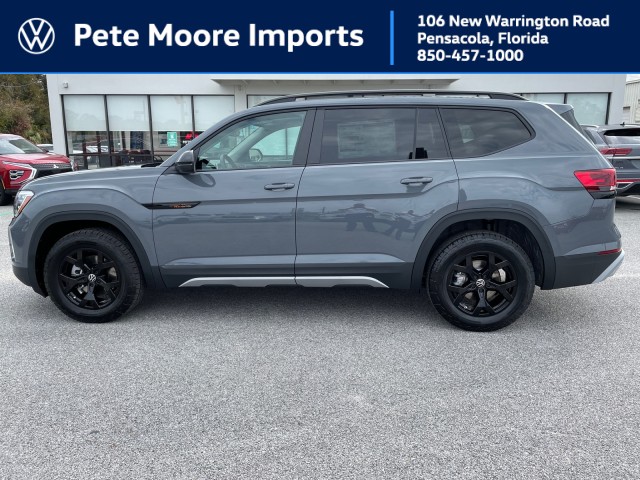 new 2025 Volkswagen Atlas car, priced at $50,571