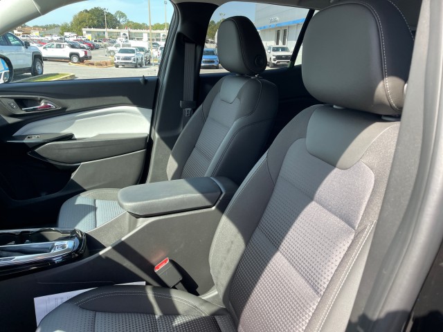 used 2025 Chevrolet Trax car, priced at $25,995