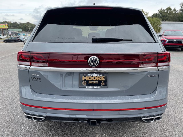 new 2025 Volkswagen Atlas car, priced at $53,796