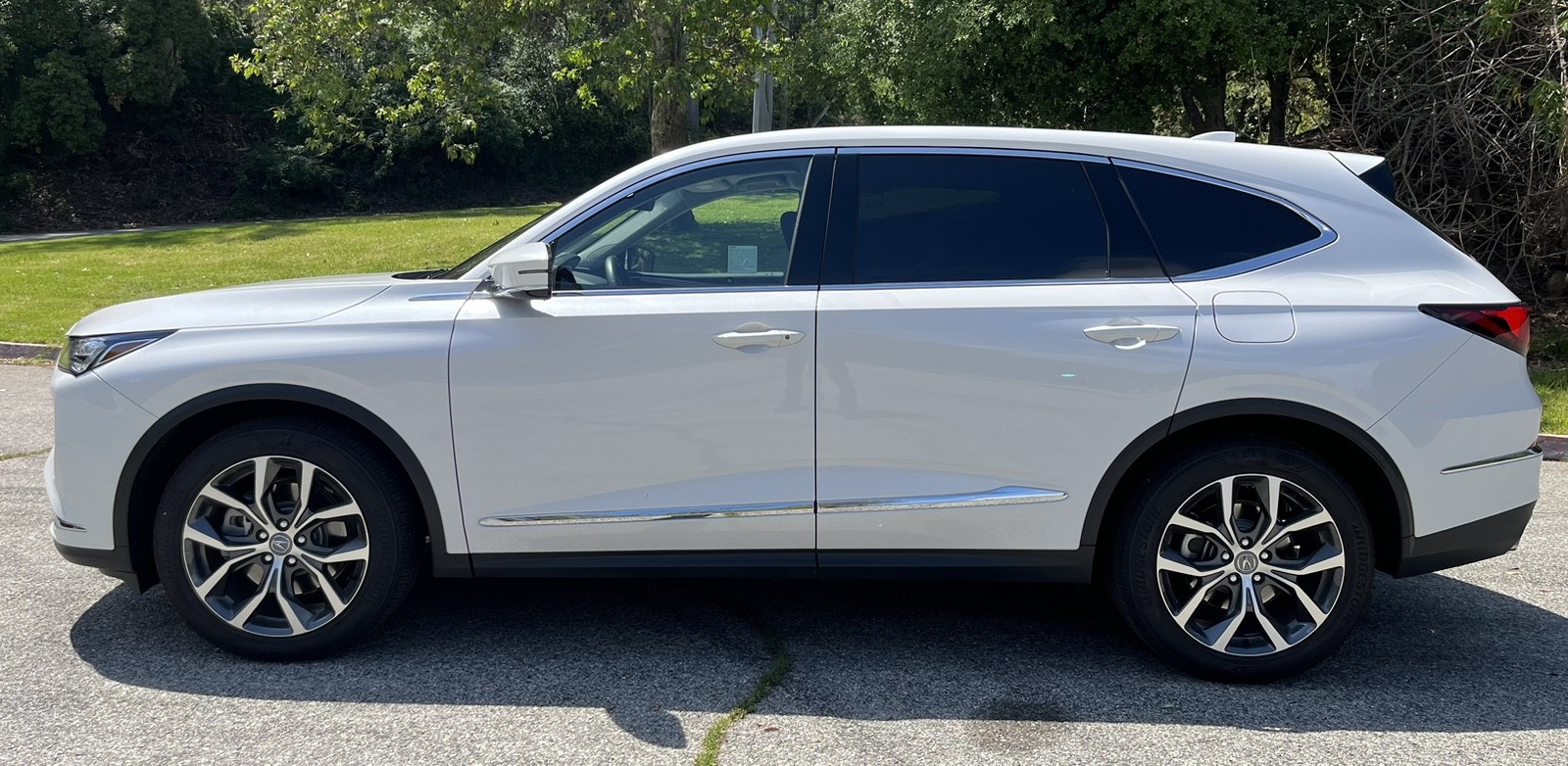 used 2024 Acura MDX car, priced at $48,988
