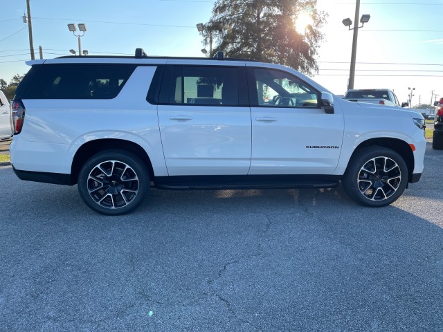 new 2024 Chevrolet Suburban car, priced at $76,180