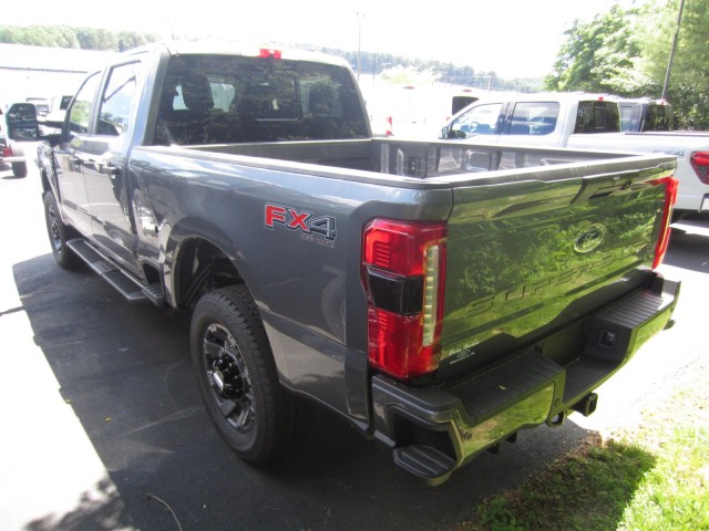 new 2024 Ford F-250 car, priced at $59,959