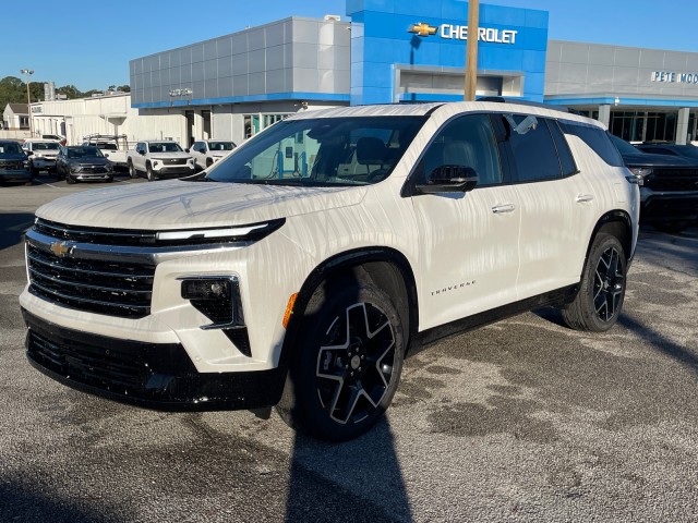 new 2025 Chevrolet Traverse car, priced at $57,490