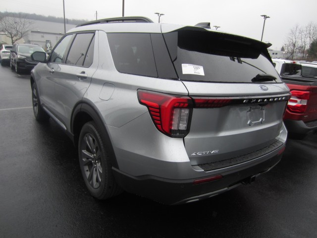 new 2025 Ford Explorer car, priced at $50,060