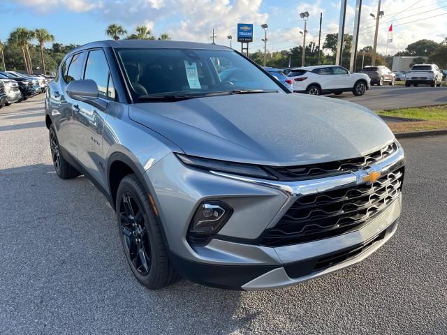 new 2025 Chevrolet Blazer car, priced at $38,585