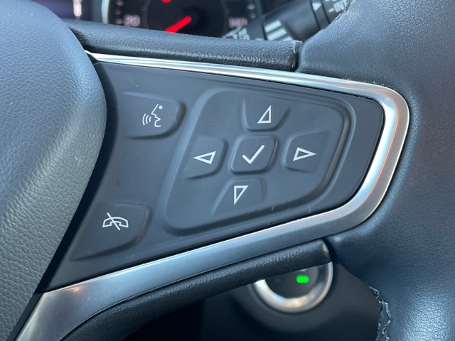 used 2023 Chevrolet Equinox car, priced at $25,995