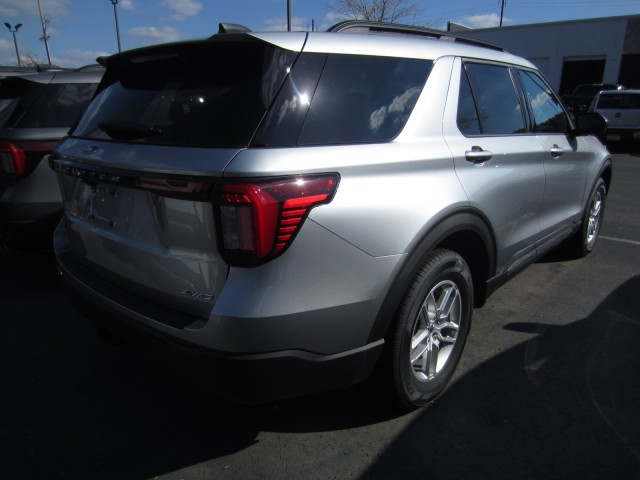 new 2025 Ford Explorer car, priced at $42,551