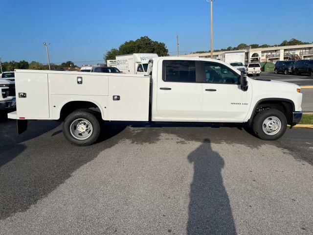 new 2024 Chevrolet Silverado 3500HD CC car, priced at $54,503