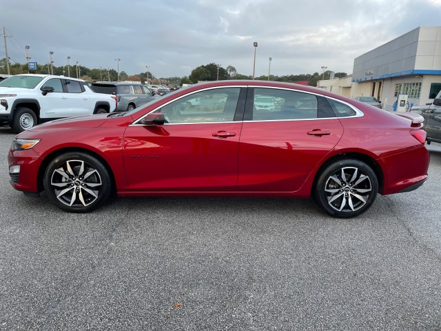 new 2025 Chevrolet Malibu car, priced at $29,030