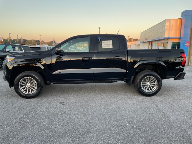 new 2024 Chevrolet Colorado car, priced at $37,810