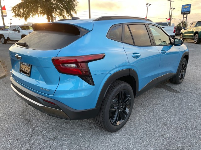 new 2025 Chevrolet Trax car, priced at $26,585