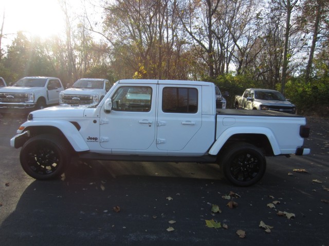 used 2022 Jeep Gladiator car, priced at $36,895