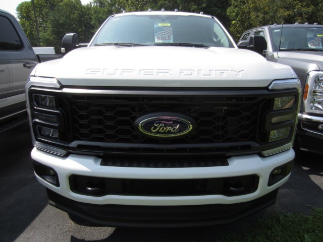 new 2024 Ford F-250 car, priced at $67,990