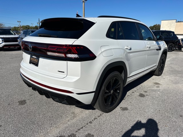 new 2025 Volkswagen Atlas Cross Sport car, priced at $52,061