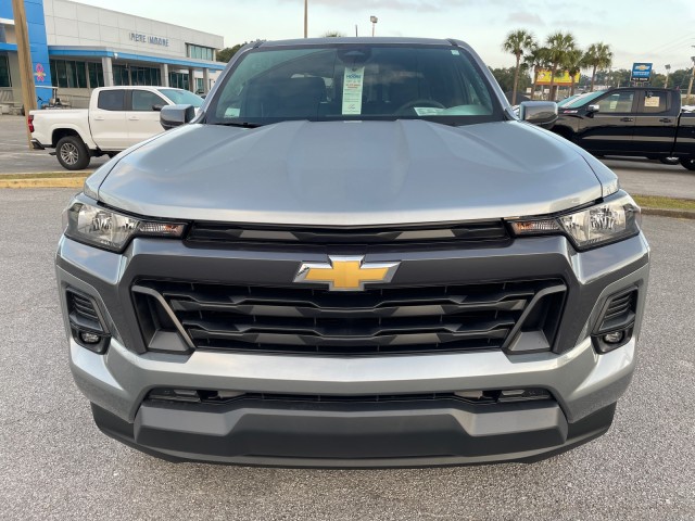 new 2024 Chevrolet Colorado car, priced at $35,065