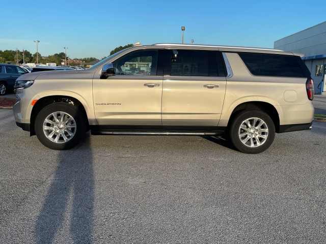 new 2024 Chevrolet Suburban car, priced at $77,915