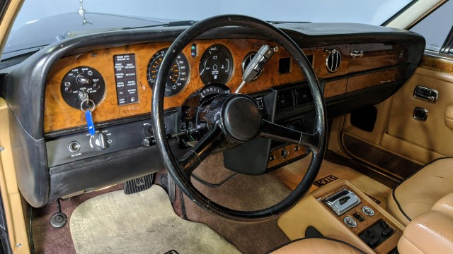 used 1989 Rolls-Royce Silver Spur car, priced at $13,998