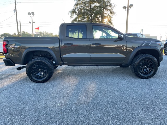 new 2024 Chevrolet Colorado car, priced at $44,515