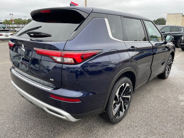 new 2024 Mitsubishi Outlander car, priced at $33,990