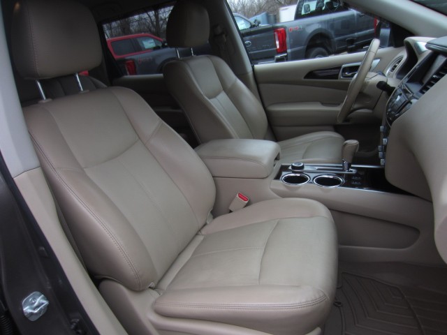 used 2014 Nissan Pathfinder car, priced at $12,895