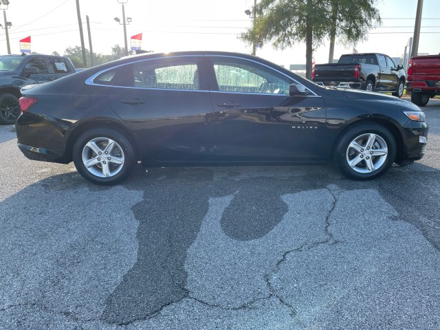 used 2022 Chevrolet Malibu car, priced at $19,995