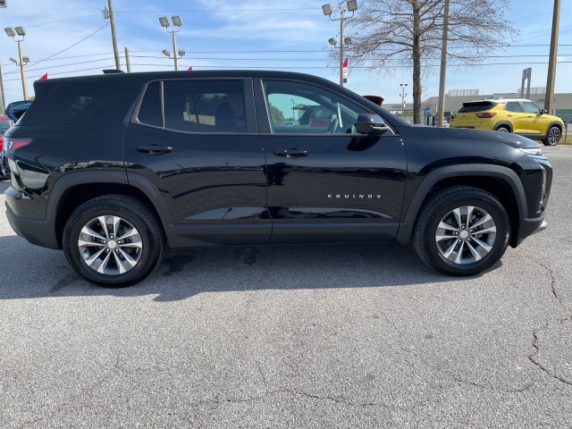 new 2025 Chevrolet Equinox car, priced at $33,080