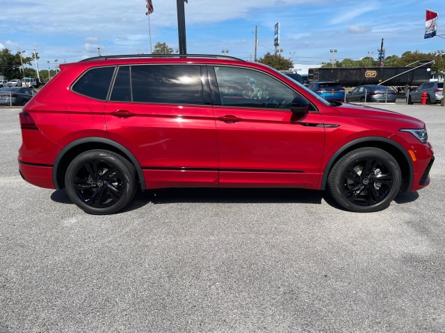 new 2024 Volkswagen Tiguan car, priced at $34,999