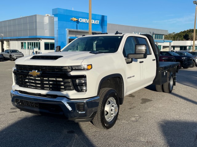 new 2025 Chevrolet Silverado 3500HD CC car, priced at $65,573