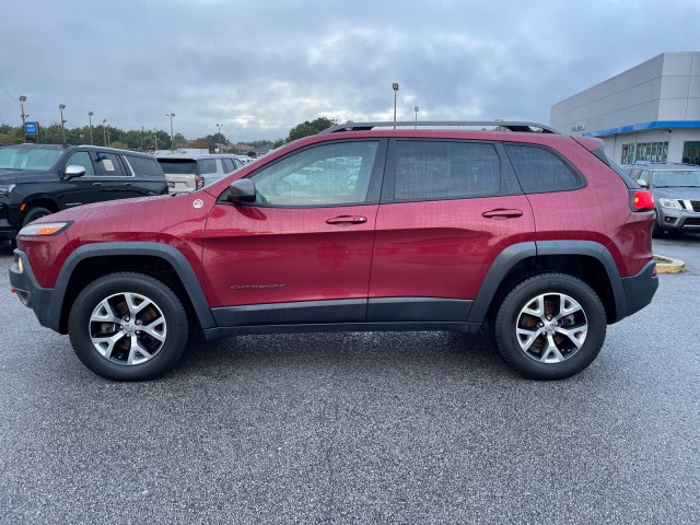 used 2015 Jeep Cherokee car, priced at $11,995