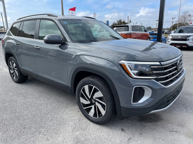 new 2025 Volkswagen Atlas car, priced at $42,736