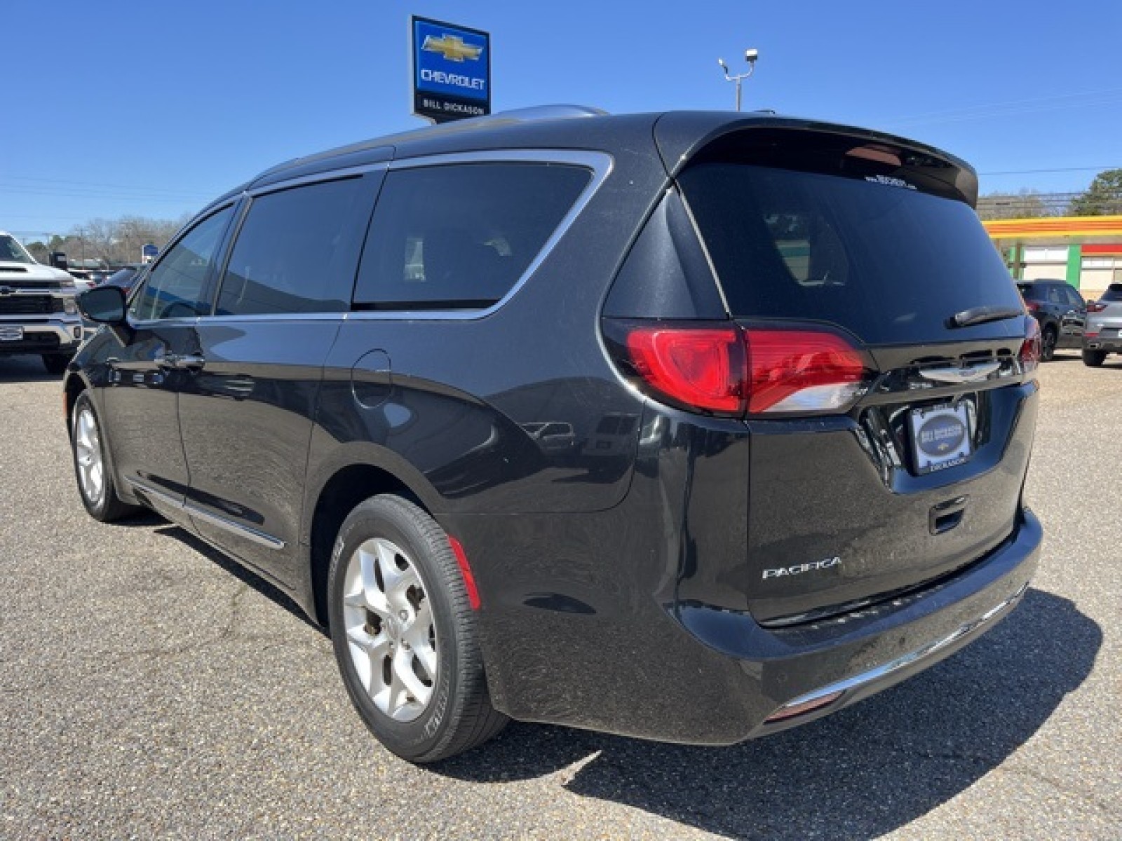 used 2020 Chrysler Pacifica car, priced at $21,043