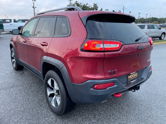 used 2015 Jeep Cherokee car, priced at $11,995