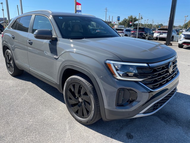 new 2025 Volkswagen Atlas Cross Sport car, priced at $43,599