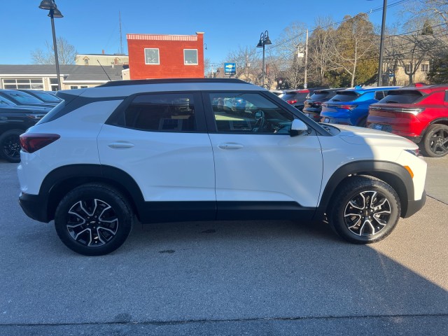 used 2023 Chevrolet TrailBlazer car, priced at $24,988