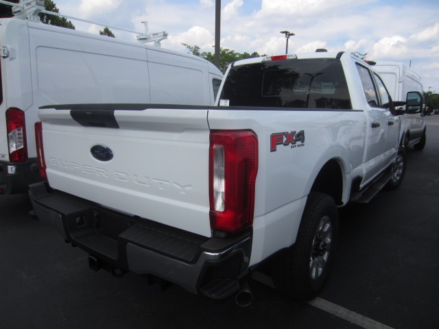 new 2024 Ford F-250 car, priced at $58,998