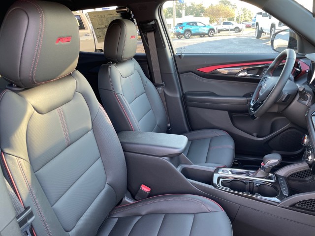 new 2025 Chevrolet TrailBlazer car, priced at $31,885