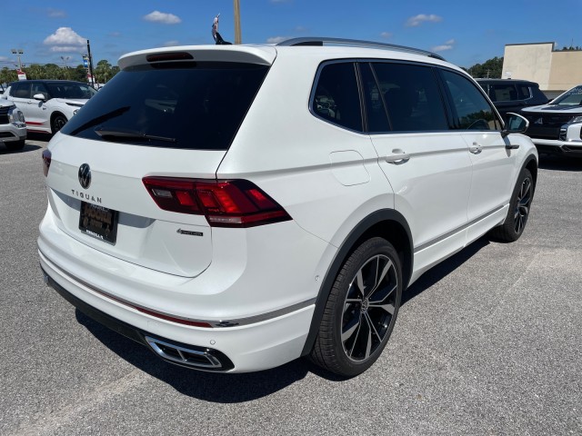 new 2024 Volkswagen Tiguan car, priced at $39,899