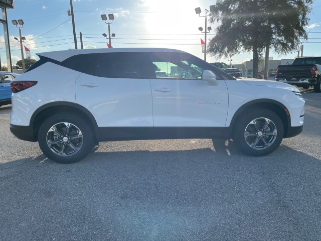 new 2025 Chevrolet Blazer car, priced at $37,485