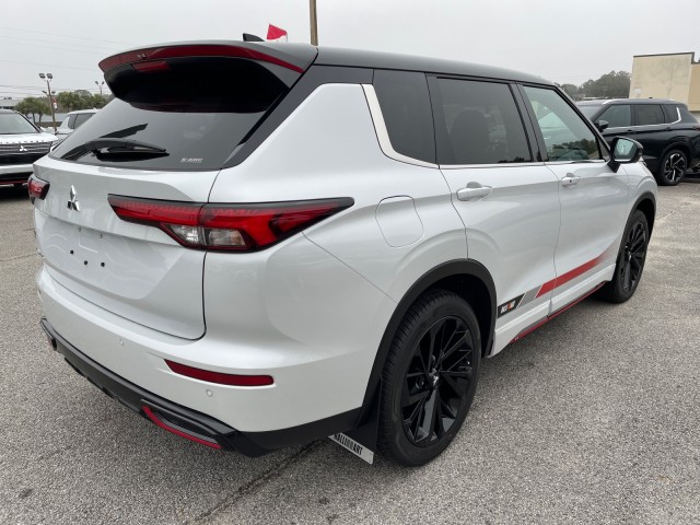 new 2024 Mitsubishi Outlander car, priced at $38,200