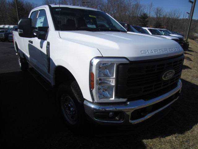 new 2025 Ford F-250 car, priced at $52,990