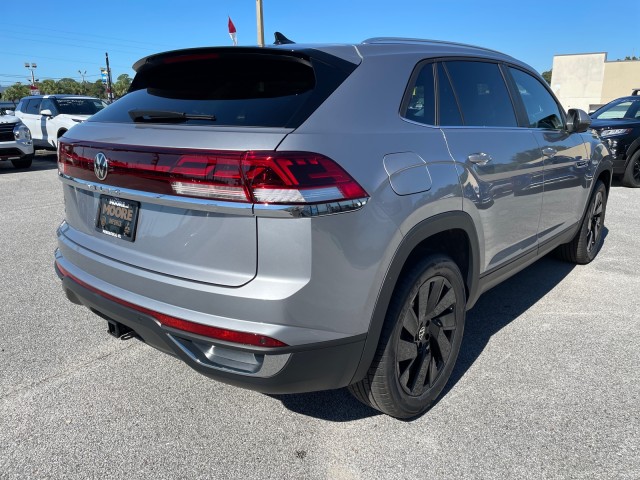 new 2025 Volkswagen Atlas Cross Sport car, priced at $43,199