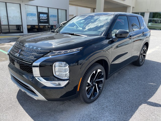 new 2024 Mitsubishi Outlander car, priced at $36,800